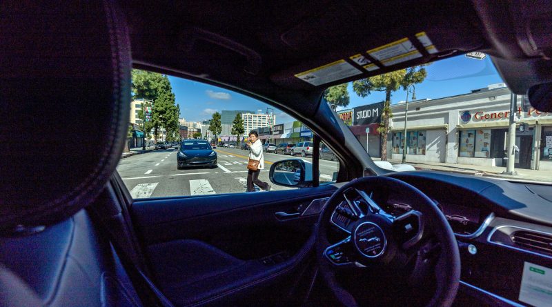 Nadie al volante: la carrera por el coche autónomo se intensifica