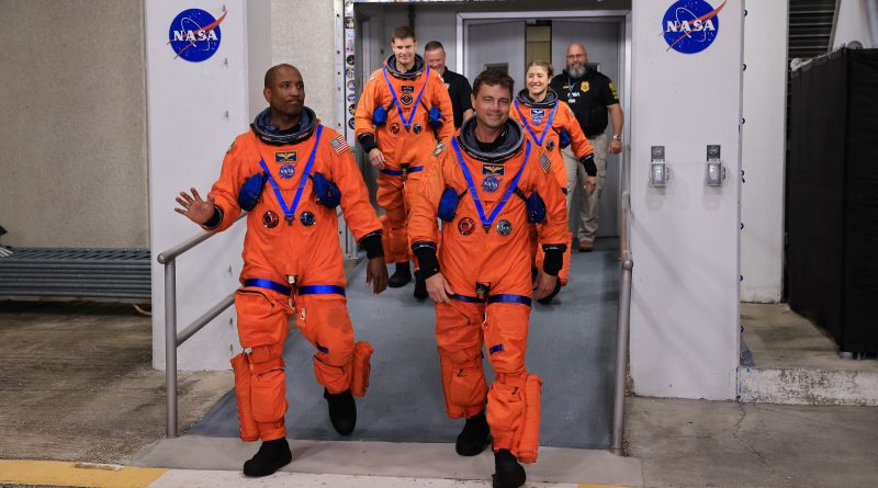 La NASA intentará lanzar en febrero su primera misión tripulada a la Luna en más de medio siglo