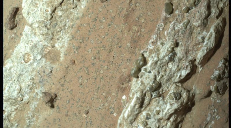 Científicos de la NASA encuentran posibles rastros de vida en Marte