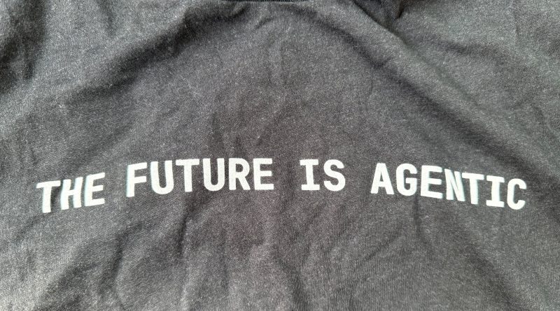 ¿Qué es la web agéntica? Así delegaremos nuestras decisiones en enjambres de máquinas pensantes