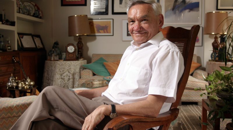 Amable Liñán: la bonhomía de un extraordinario científico Amable Liñán: la bonhomía de un extraordinario científico