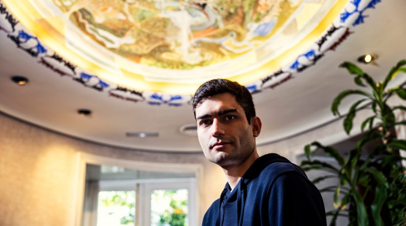 Raúl Alonso, investigador: “Las matemáticas más hermosas no se investigan por sus aplicaciones prácticas” Raúl Alonso, investigador: “Las matemáticas más hermosas no se investigan por sus aplicaciones prácticas”