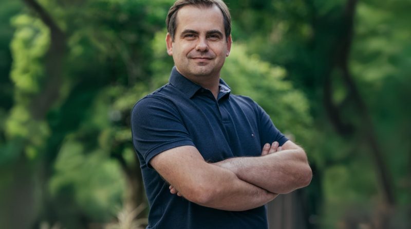 Jarek Kutylowski, fundador de DeepL: “Dentro de tres años, cada uno hablará en su idioma en las reuniones de trabajo”