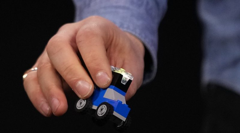 Ladrillos inteligentes de Lego y portátiles que amplían su pantalla: así reinventa la rueda el sector tecnológico